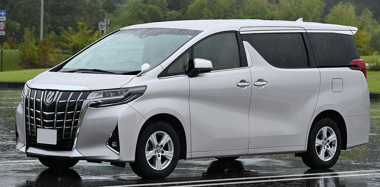 Toyota Alphard 真实照片,用于 WhatsApp 确认私人 MPV 车型